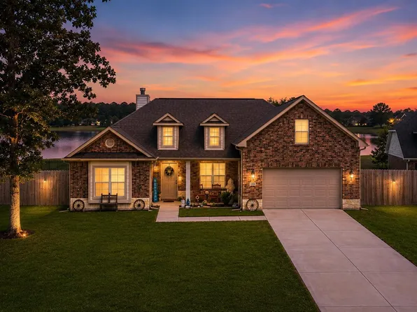 12324 N Chestnut Hills Dr, Conroe, TX 77303