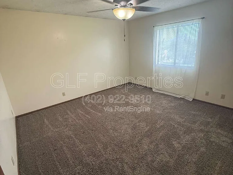 5840 S 52nd St #5 — Photo 7