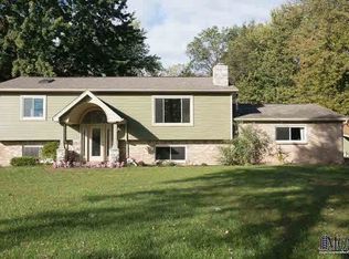 10315 Secor Rd, Temperance, MI 48182