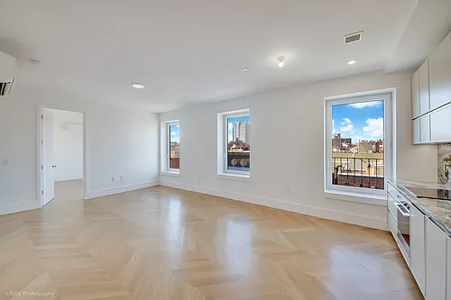 370 Lenox Ave Photo 1