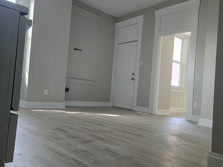 831 Central Ave — Photo 7