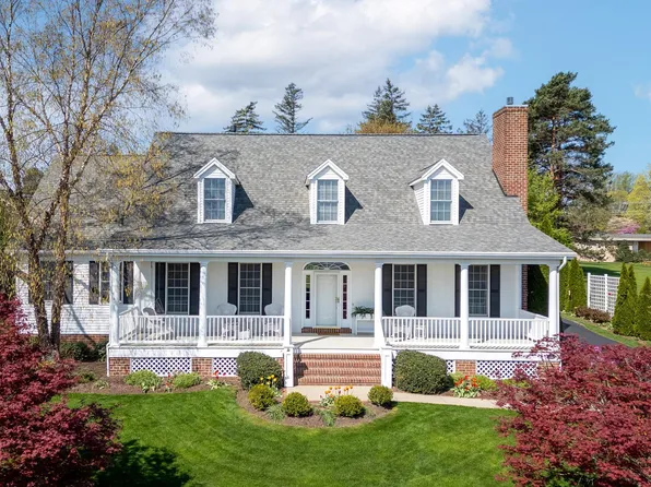 1320 S Inverary Pl, State College, PA 16801