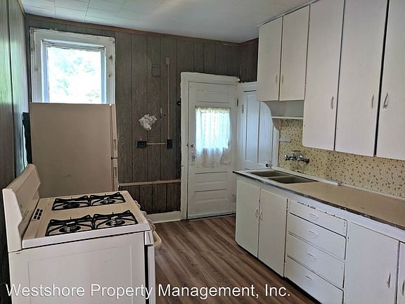 4th image of 1085 Sanford St APT 1
