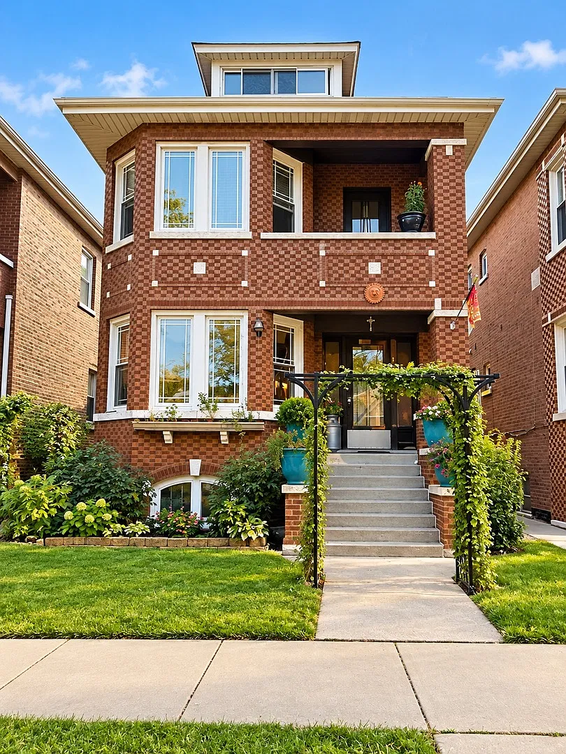 3 bed, 950 sqft, $1,600 — Photo 1