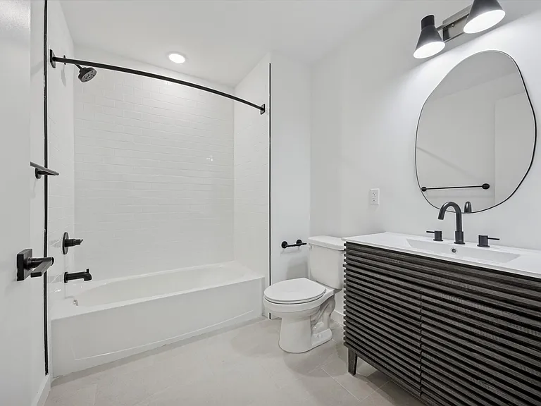 2020 Frankford Ave #306 — Photo 12