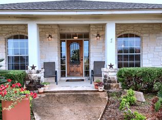 122 Cotton Rows Ln, Taylor, TX 76574