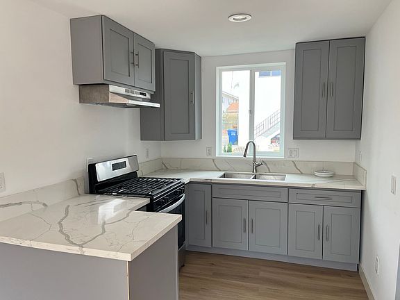 3rd image of 255 S Avenue 55 #11