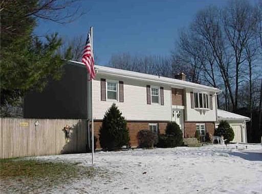1st image of 7 Betsy Williams Cir