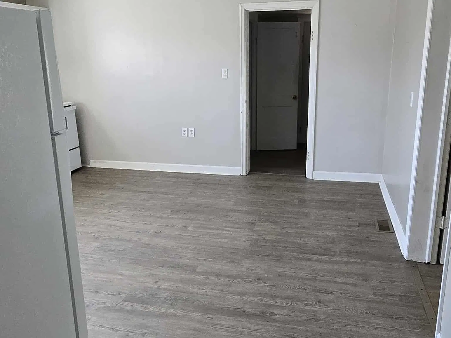 22 Milton Ave — Photo 3