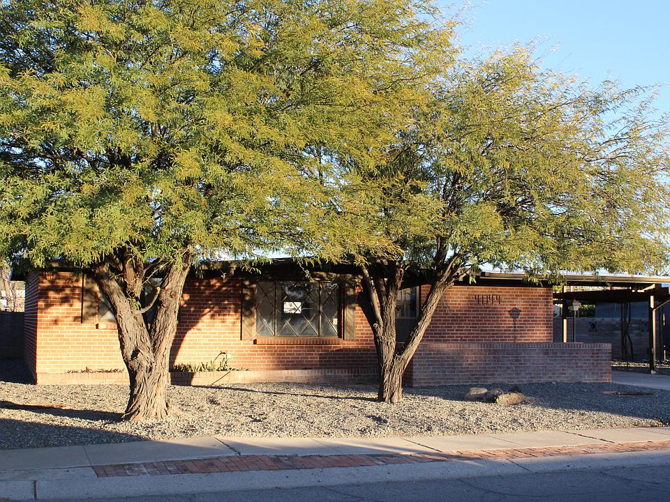 1st image of 4044 N Sioux Ave