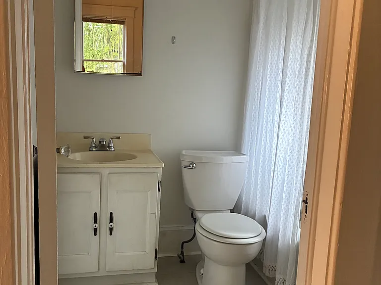 1035 Virginia Ave NE #1B — Photo 13