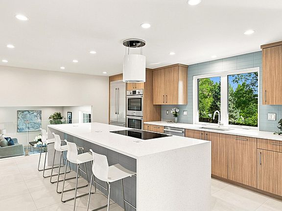 5th image of 3072 Mountain Shadows Dr