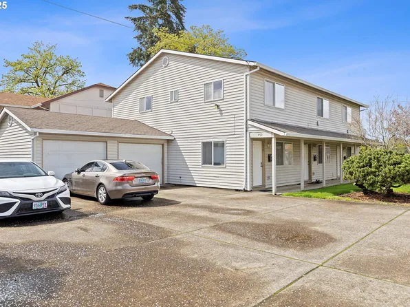 450 W Gloucester St, Gladstone, OR 97027
