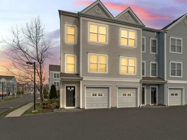 501 Copper Square Drive #501, Bethel, CT 06801