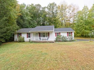 207 Cochran Dr, Gansevoort, NY 12831
