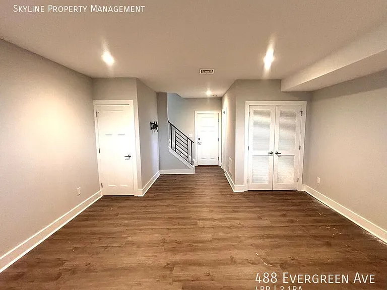 488 Evergreen Ave — Photo 16