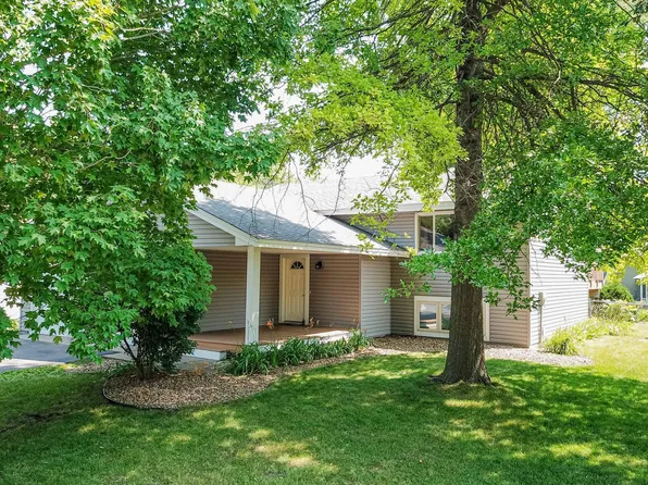 3244 Meadowbrook Ct, Saint Paul, MN 55127