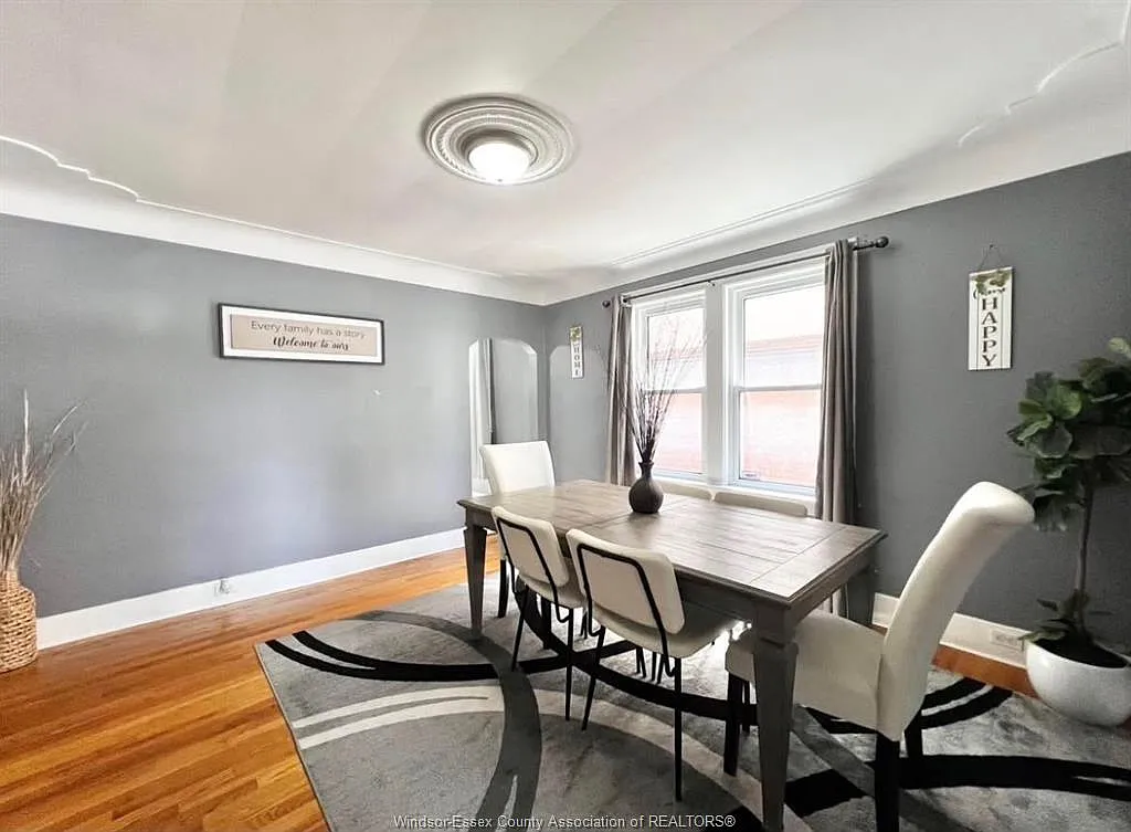 3 bed, $2,100 — Photo 3