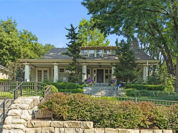 1410 W 50th St, Kansas City, MO 64112