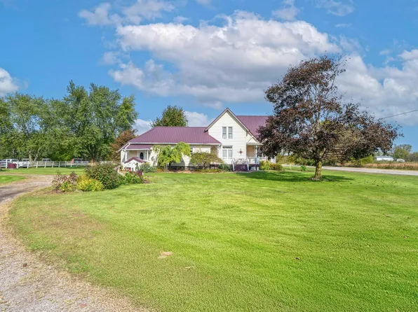 56295 Card Rd, Macomb, MI 48042