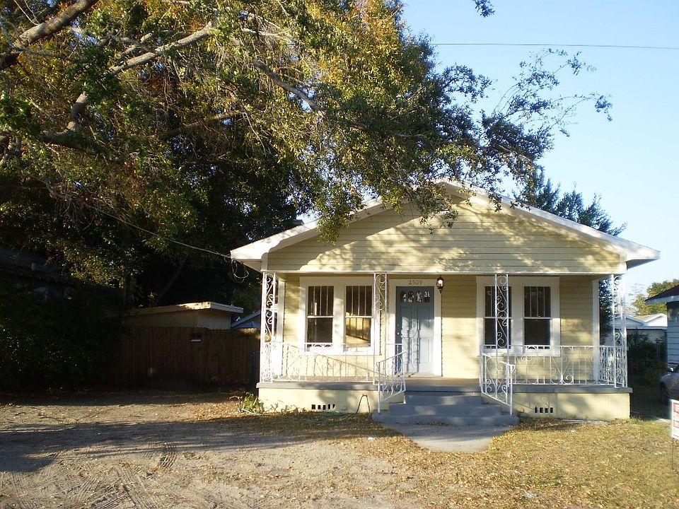 1st image of 2509 W Fig St #A