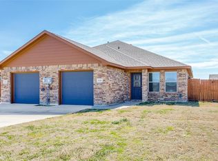 519 Wood Dr, Gunter, TX 75058
