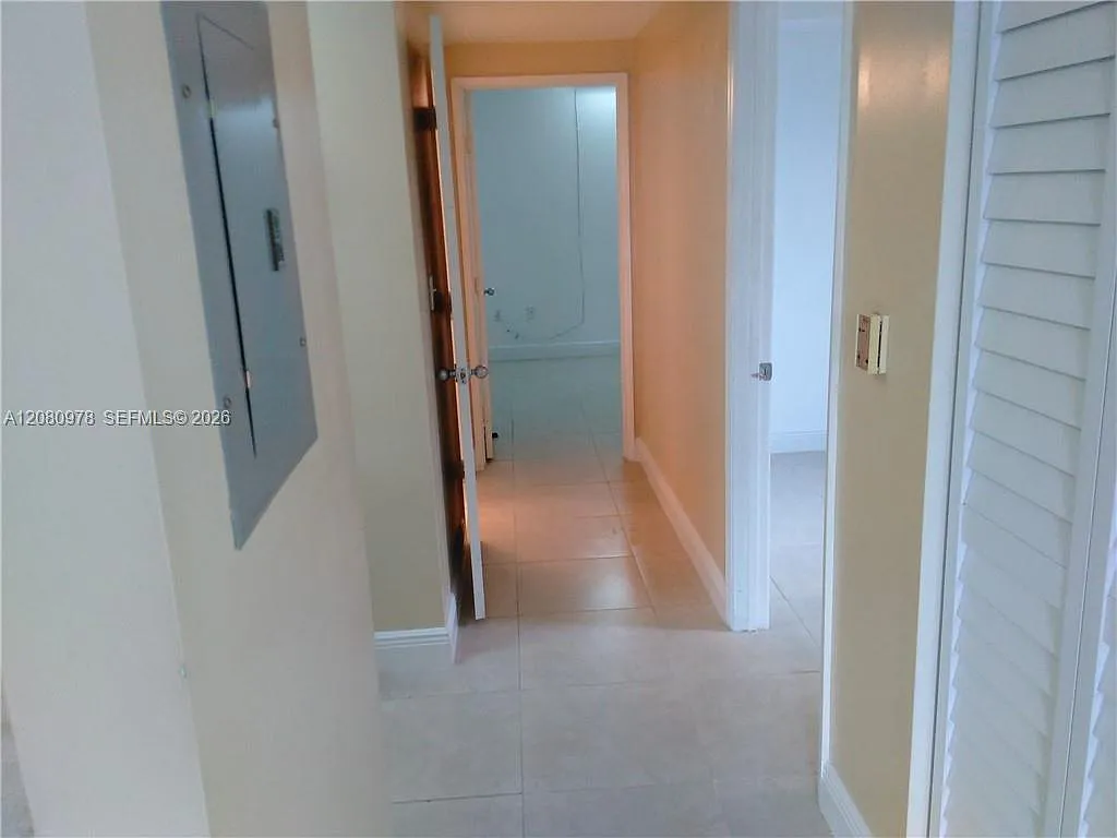 Blue Lagoon Condo — Photo 4