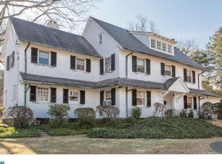 8227 High School Rd, Elkins Park, PA 19027