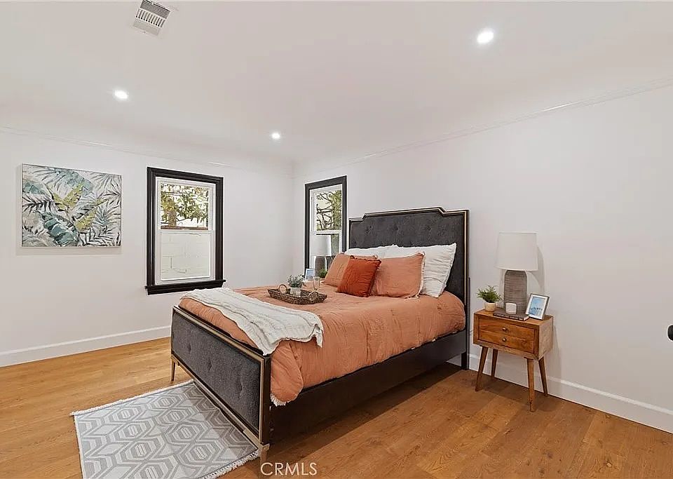 1st image of 230 Orizaba Ave #230