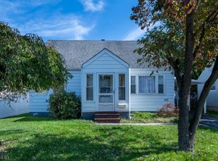 416 1st St, Middlesex, NJ 08846