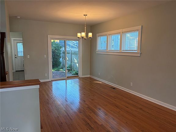 5th image of 1305 W 106th St