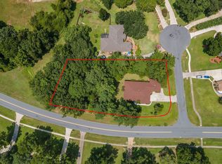 523 Meadow Ridge Dr, Tallahassee, FL 32312