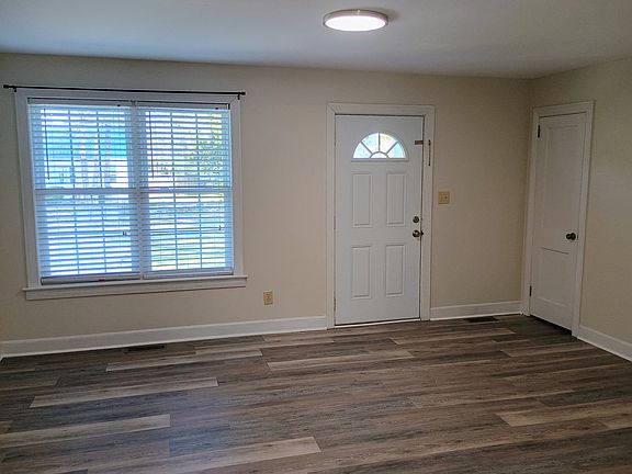 3rd image of 214 Virginia Ave