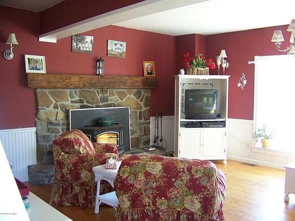 4th image of 43 Oven Mountain Ln