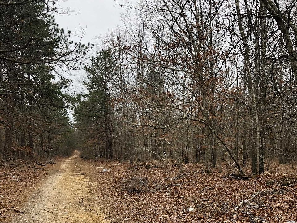 1st image of Woodland Rd