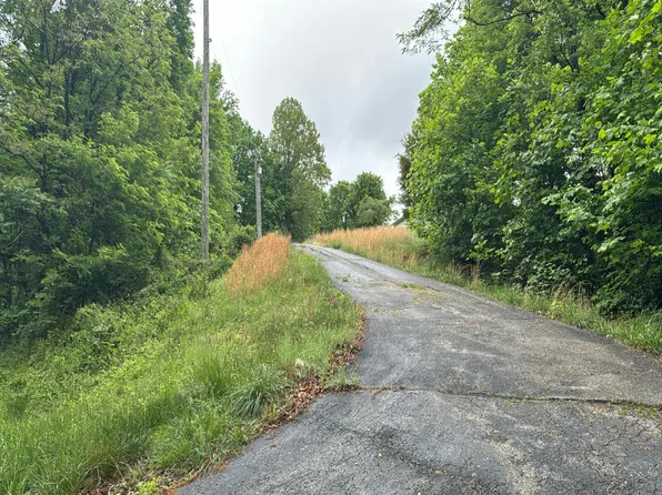 1616 County Road 35, Chesapeake, OH 45619