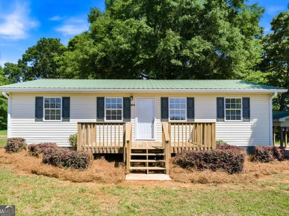 894 Lakeview Dr, Nicholson, GA 30565