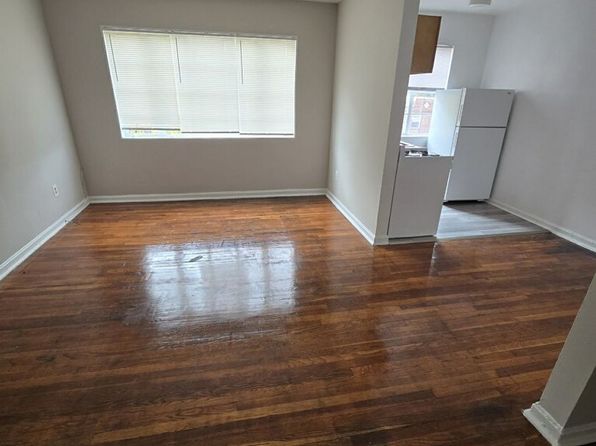 405 Division Ave NE #104