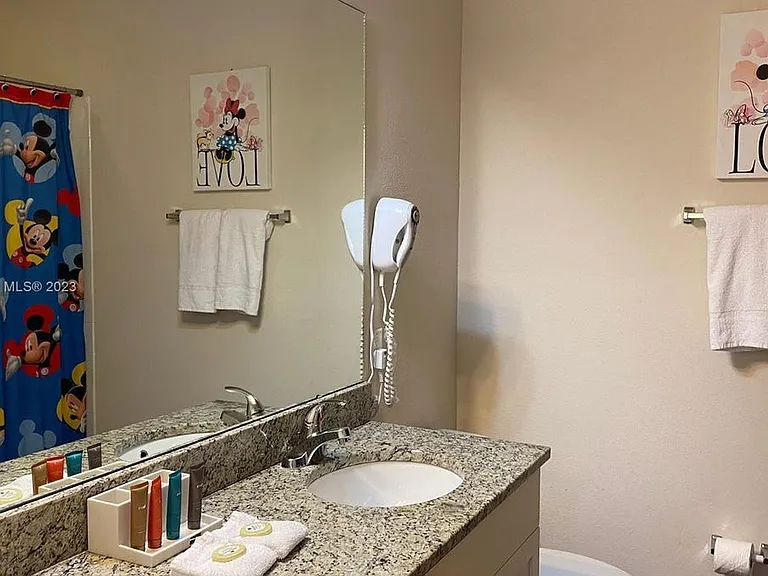 8967 Shine Dr — Photo 35
