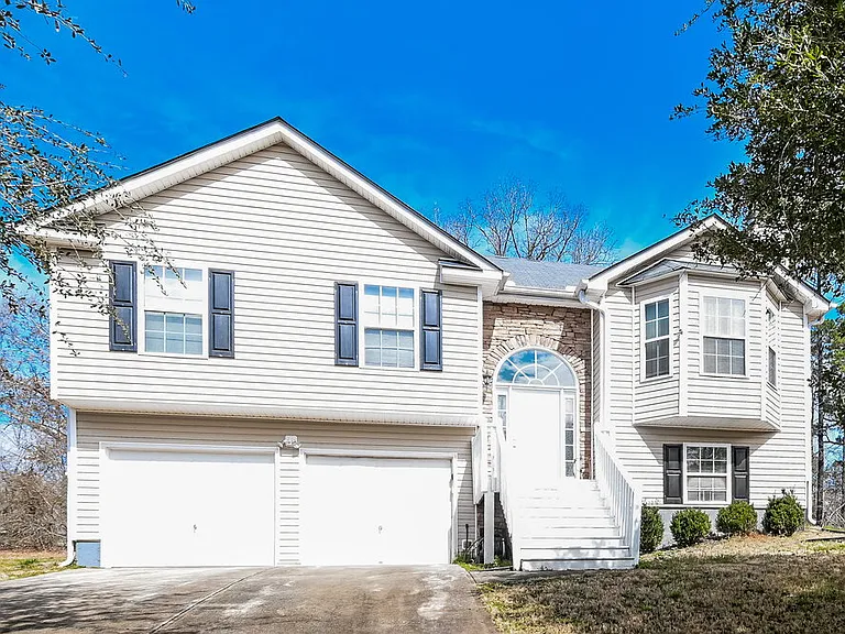 7406 Grayson Bridge Cir — Photo 1