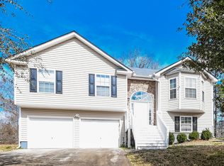7406 Grayson Bridge Cir, Douglasville, GA 30134