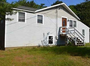 15 Blackbird Ave, Wareham, MA 02571
