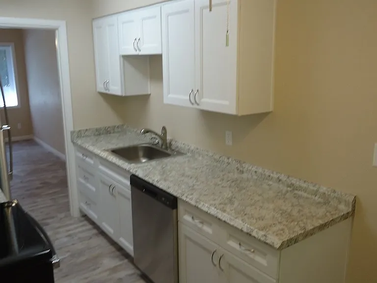 3930 SE Francis St — Photo 24