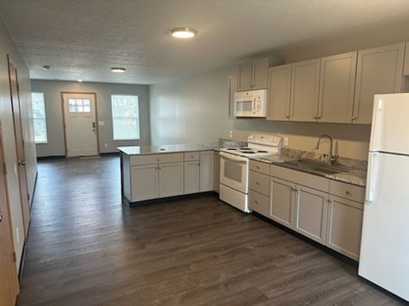 2nd image of 173-189 E 3rd St #181
