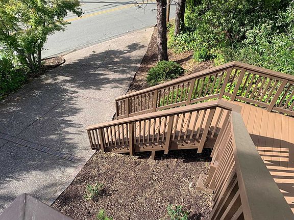 2nd image of 4515 Ewing Rd