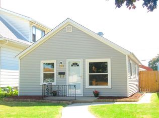 3329 3rd Ave, Racine, WI 53402