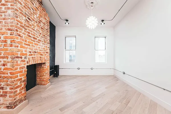 Rented by Compass | media 7