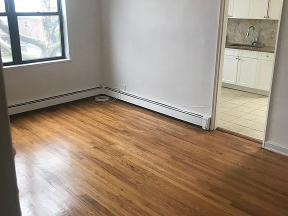 5th image of 2211 150th St Floor 2