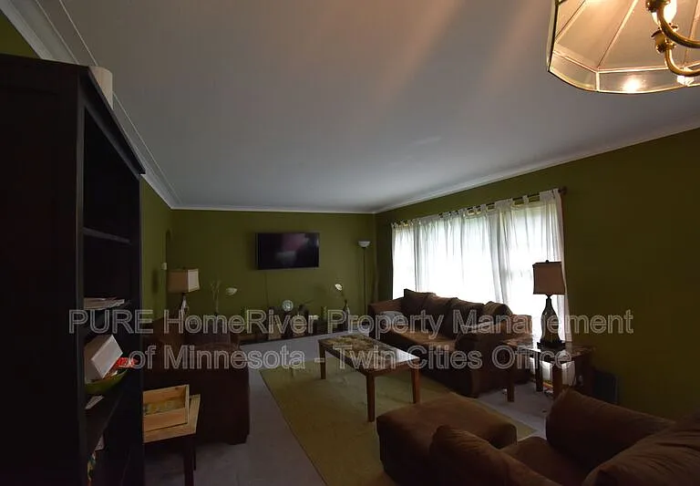 7409 Bryant Ave S — Photo 2