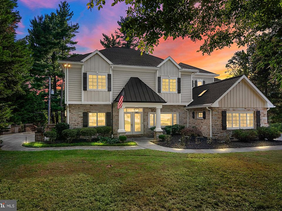1st image of 1009 W Wind Ct
